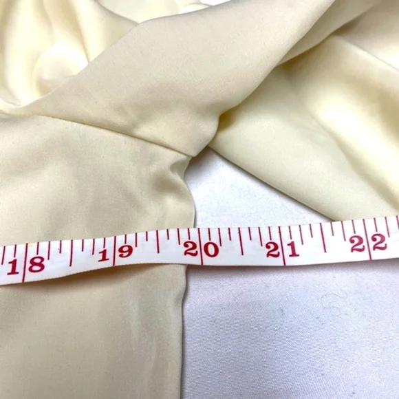 Ralph Lauren Cream w/ Black Trim Blouse Medium - Picture 5 of 6